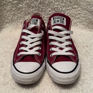 Converse All Star Burgundy Sneakers Men’s size 5 Women’s size 7